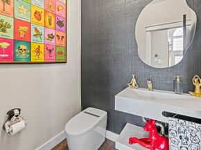 9 Hamlet Drive, Hauppauge NY 11788