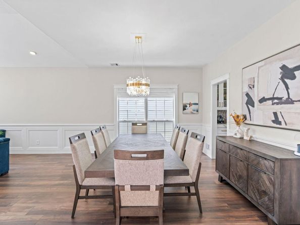 9 Hamlet Drive, Hauppauge NY 11788
