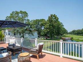 9 Hamlet Drive, Hauppauge NY 11788