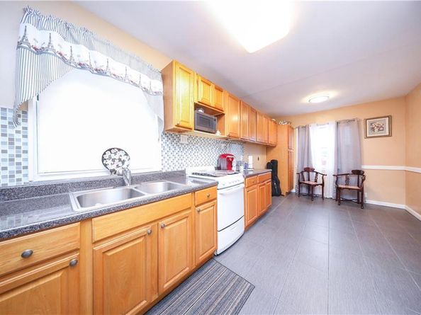 2810 Avenue R, Brooklyn NY 11229