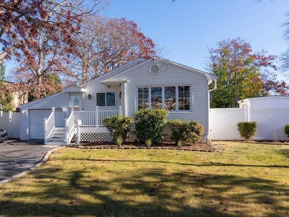1255 Udall Road, Bay Shore NY 11706