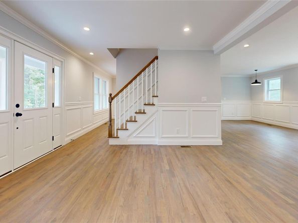 111 Currans Road, Middle Island NY 11953