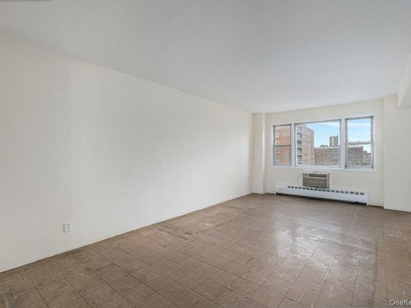 89-15 Parsons Boulevard 11D, Jamaica NY 11432