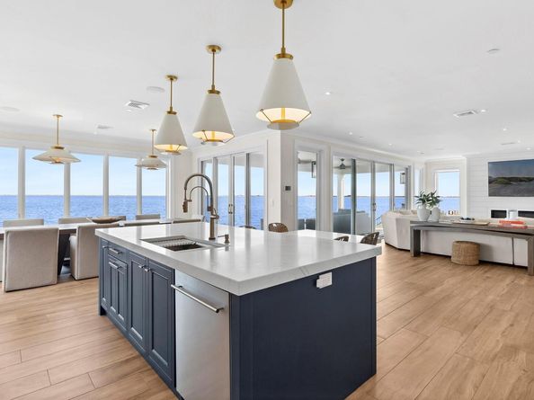 15 Shinnecock Road, East Quogue NY 11942