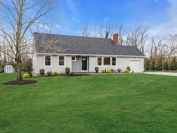 845 Rosewood Drive, Mattituck NY 11952