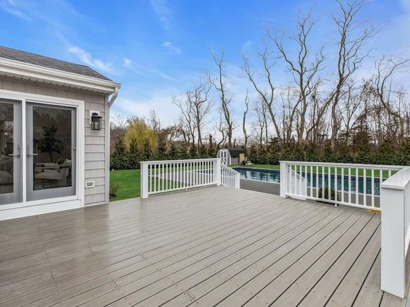 845 Rosewood Drive, Mattituck NY 11952