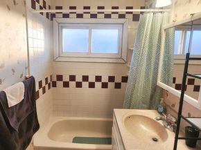 83 Hardy Lane, Westbury NY 11590
