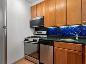 689 Fort Washington Avenue 4F, New York (Manhattan) NY 10040