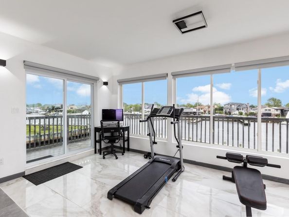 200 Clocks Boulevard, Massapequa NY 11758