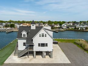 200 Clocks Boulevard, Massapequa NY 11758