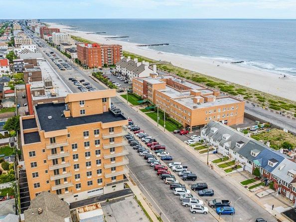 661 W Broadway 202, Long Beach NY 11561