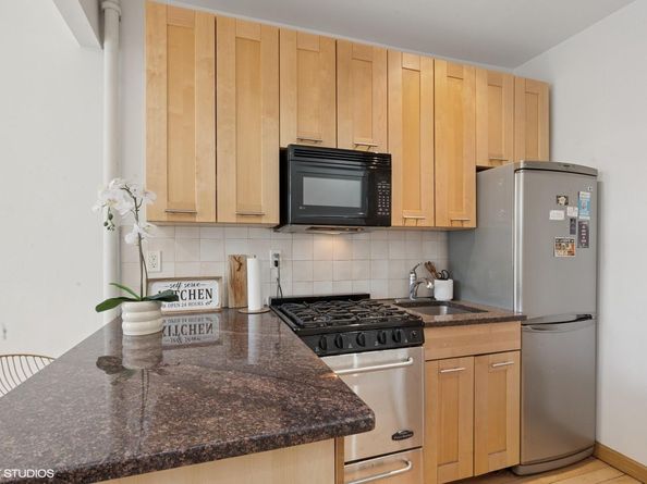 621 E 6th Street 7, New York (Manhattan) NY 10009