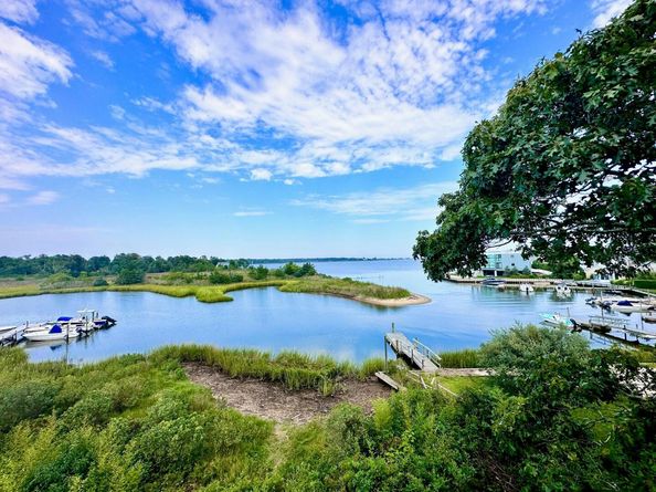 55 West End Avenue, East Quogue NY 11942