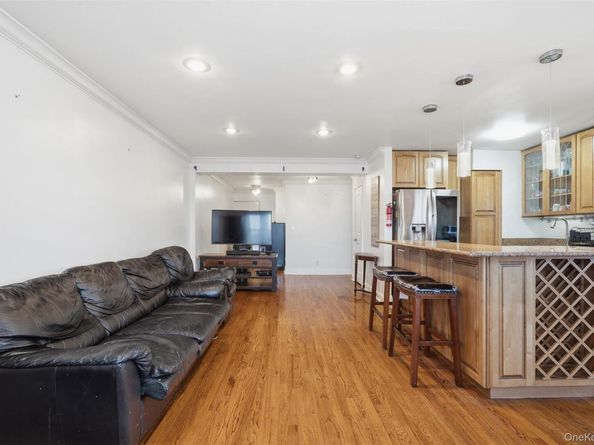 495 Odell Avenue 8B, Yonkers NY 10703