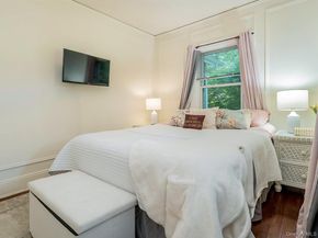 41 High Street, Locust Valley NY 11560