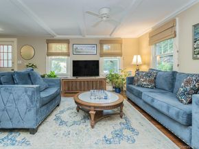 41 High Street, Locust Valley NY 11560
