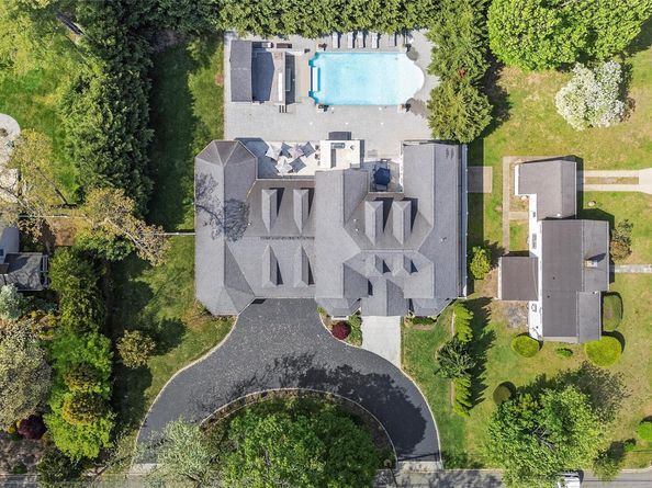 68 Maple Avenue, Bethpage NY 11714