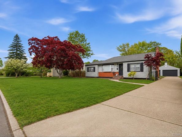 1413 Peters Boulevard, Bay Shore NY 11706