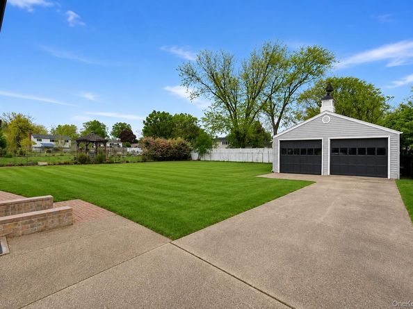 1413 Peters Boulevard, Bay Shore NY 11706