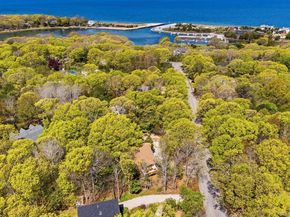 20 Norfolk Drive, Springs NY 11937