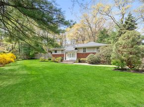6 Beaumont Drive, Melville NY 11747