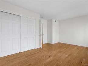 157 Carriage Court E, Yorktown Heights NY 10598
