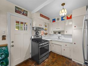 13817 64th Avenue, Flushing NY 11367