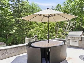 2 Heathcote Drive, Mount Kisco NY 10549