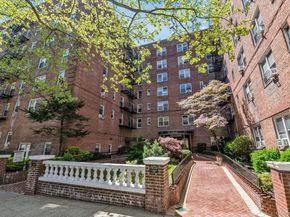 67-12 Yellowstone Boulevard B21, Forest Hills NY 11375