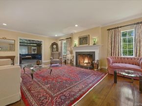 4 The Birches, Roslyn Estates NY 11576