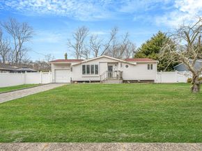 7 Betsy Drive, West Sayville NY 11796
