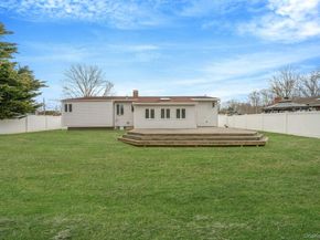 7 Betsy Drive, West Sayville NY 11796