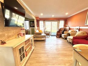 15 Manors Drive, Jericho NY 11753