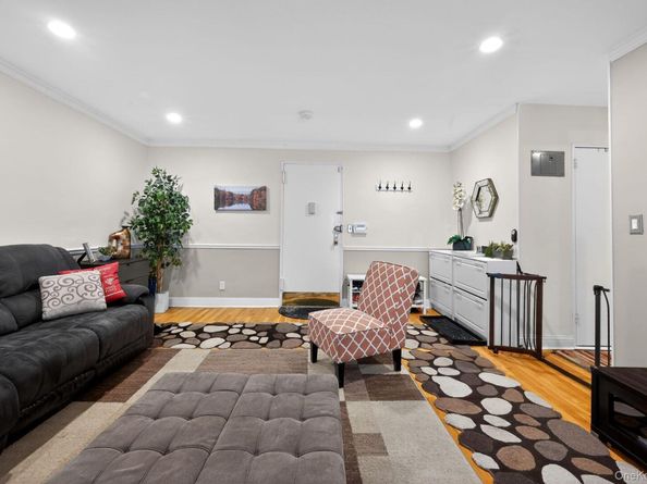 1304 Midland APT C59, Yonkers NY 10704