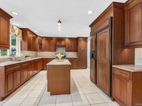 2137 3rd Avenue, Merrick NY 11566