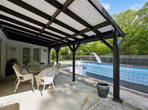 10 Rita Drive, Mount Sinai NY 11766