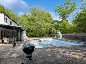 10 Rita Drive, Mount Sinai NY 11766
