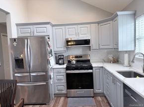 130 Cedar Drive, Bay Shore NY 11706