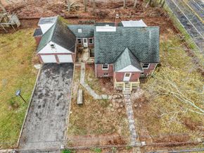 25 Revilo Avenue, Shirley NY 11967