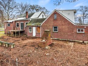 25 Revilo Avenue, Shirley NY 11967