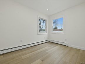 84 N Fordham Road, Hicksville NY 11801