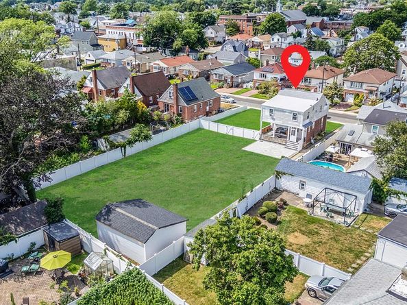 16 Felton Avenue, Valley Stream NY 11580