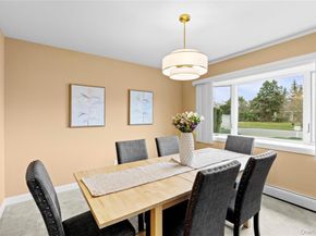 9 Bowen Place, Stony Brook NY 11790