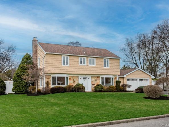 9 Bowen Place, Stony Brook NY 11790