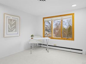9 Bowen Place, Stony Brook NY 11790