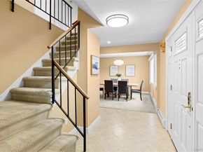 9 Bowen Place, Stony Brook NY 11790