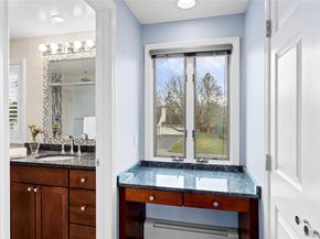 9 Bowen Place, Stony Brook NY 11790