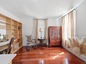 75 Oregon Avenue, Medford NY 11763