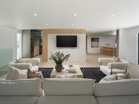 3231 Hawk Street, San Diego CA 92103