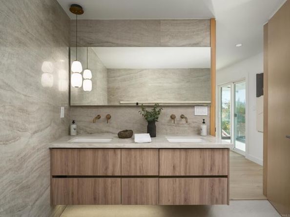 3231 Hawk Street, San Diego CA 92103